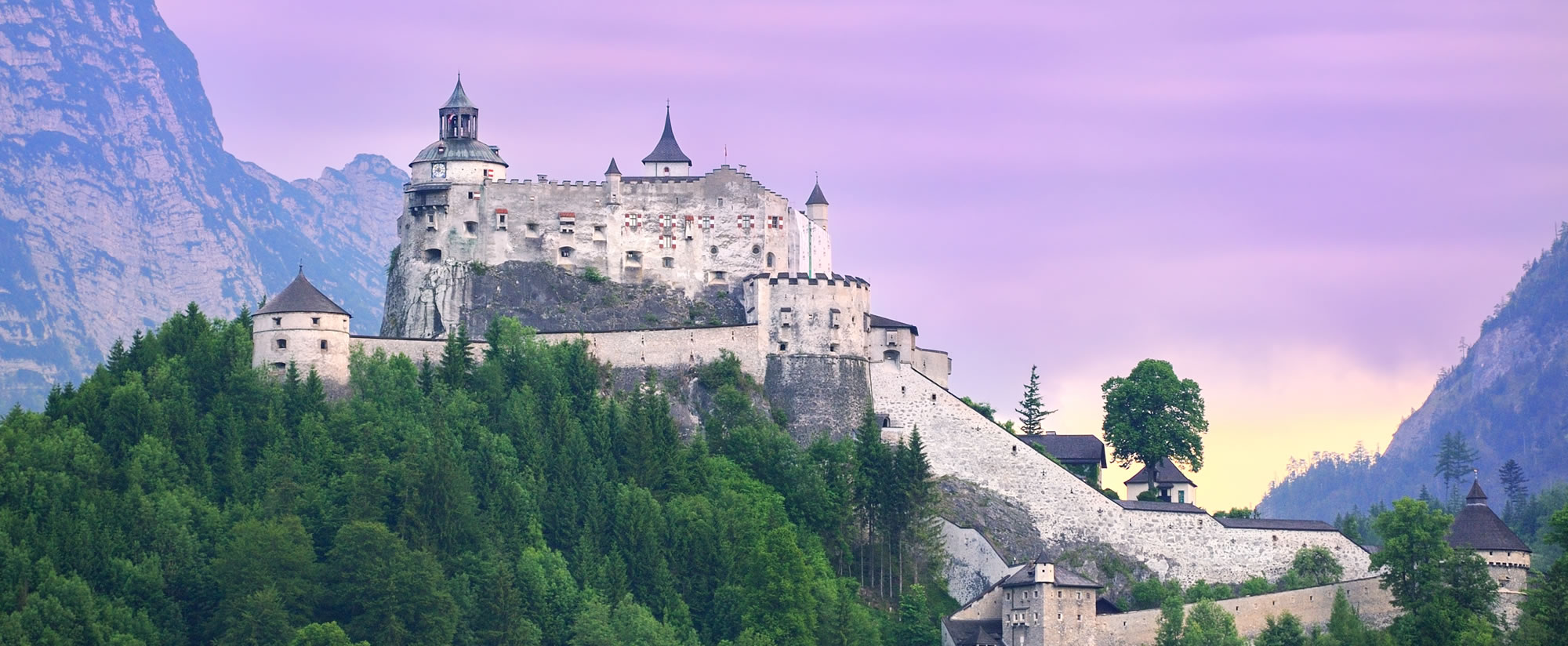Burg Hohenwerfen, Ausflugsziele im Salzburgerland - Bildnachweis: Shutterstock